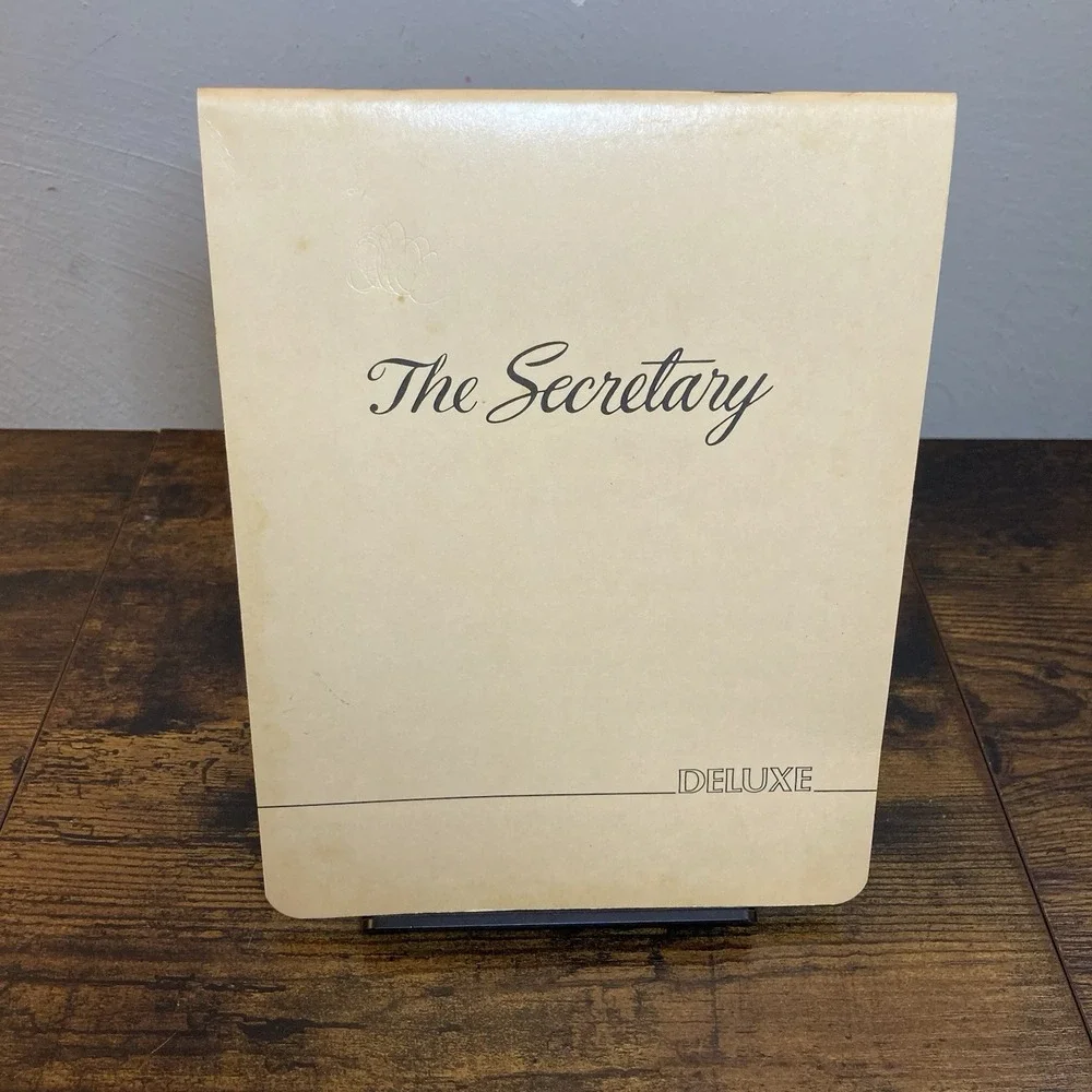 The Secretary Deluxe Register Check Record‎ Unused Transaction Record Book